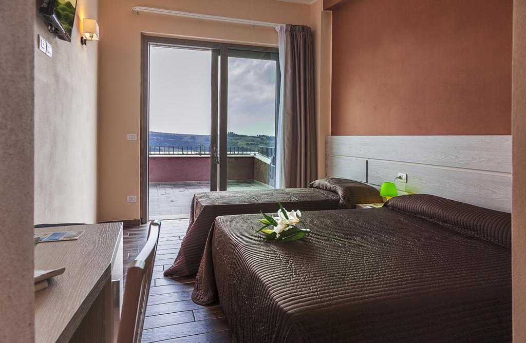 Colle San Giovanni Todi Habitación foto
